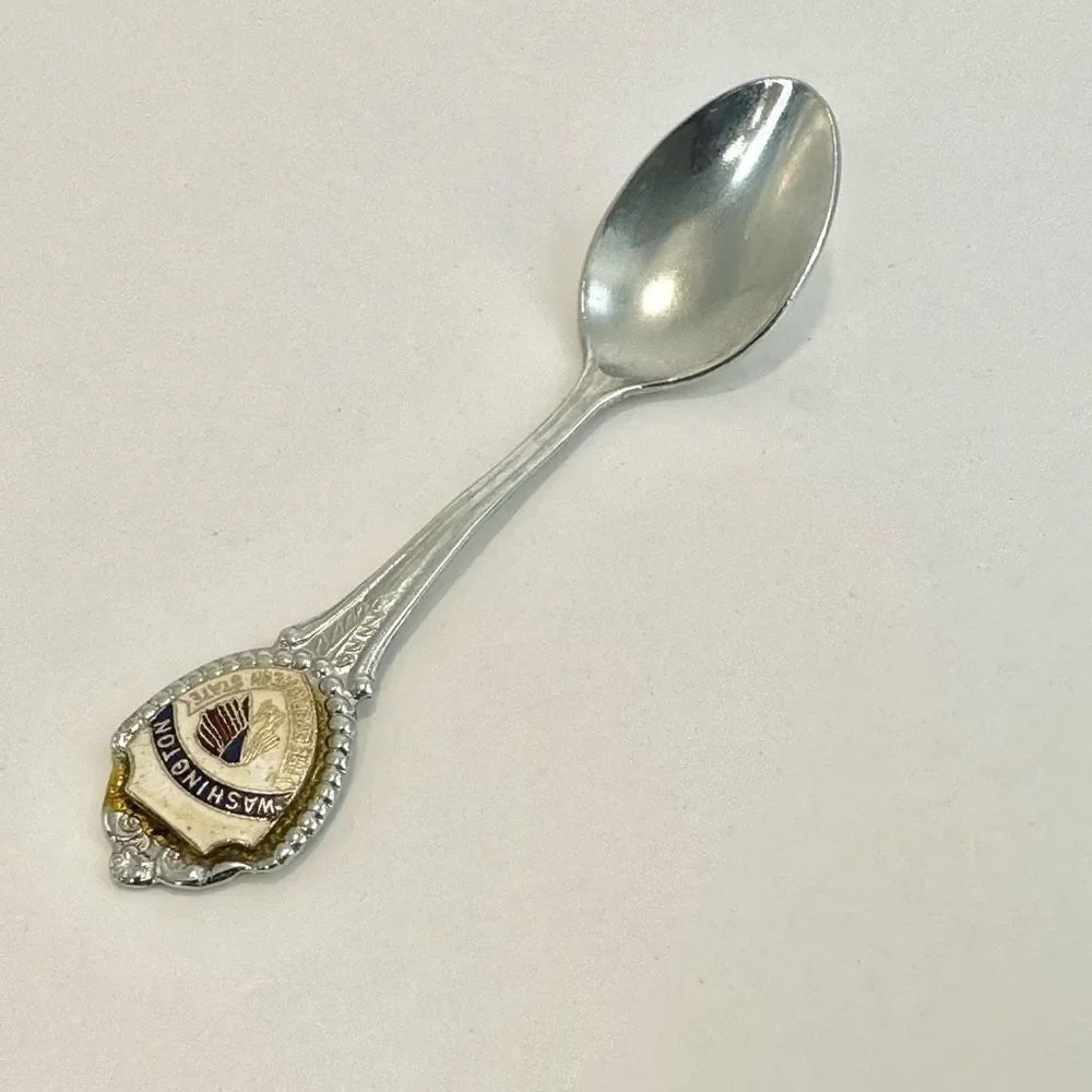 Washington The Evergreen state silver plated souvenir spoon